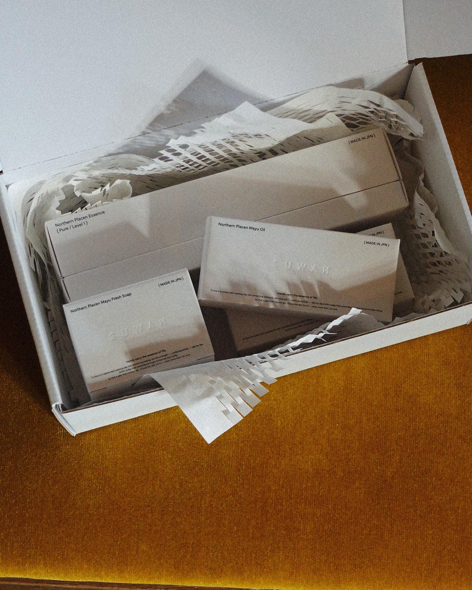 GIFT BOX